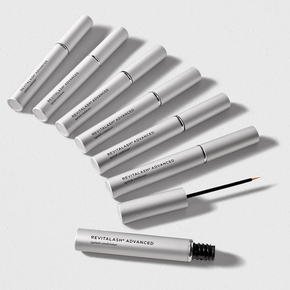 الأسئلة الأكثر شيوعا حول سيروم تطويل الرموش والإجابة عليها