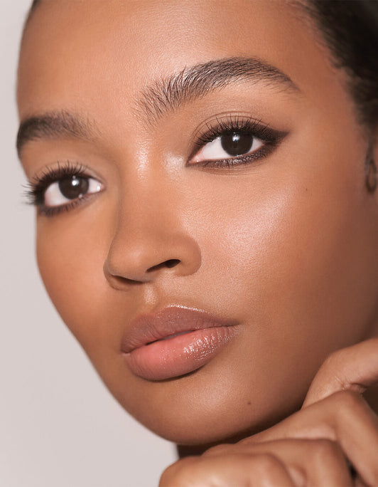 قلم تحديد العين Defining Liner 